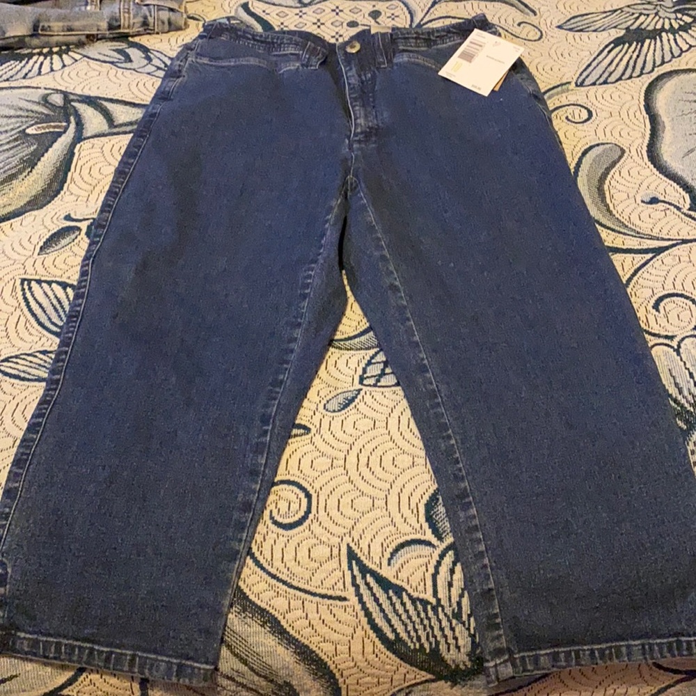 LIZ CLAIBORNE JEANS